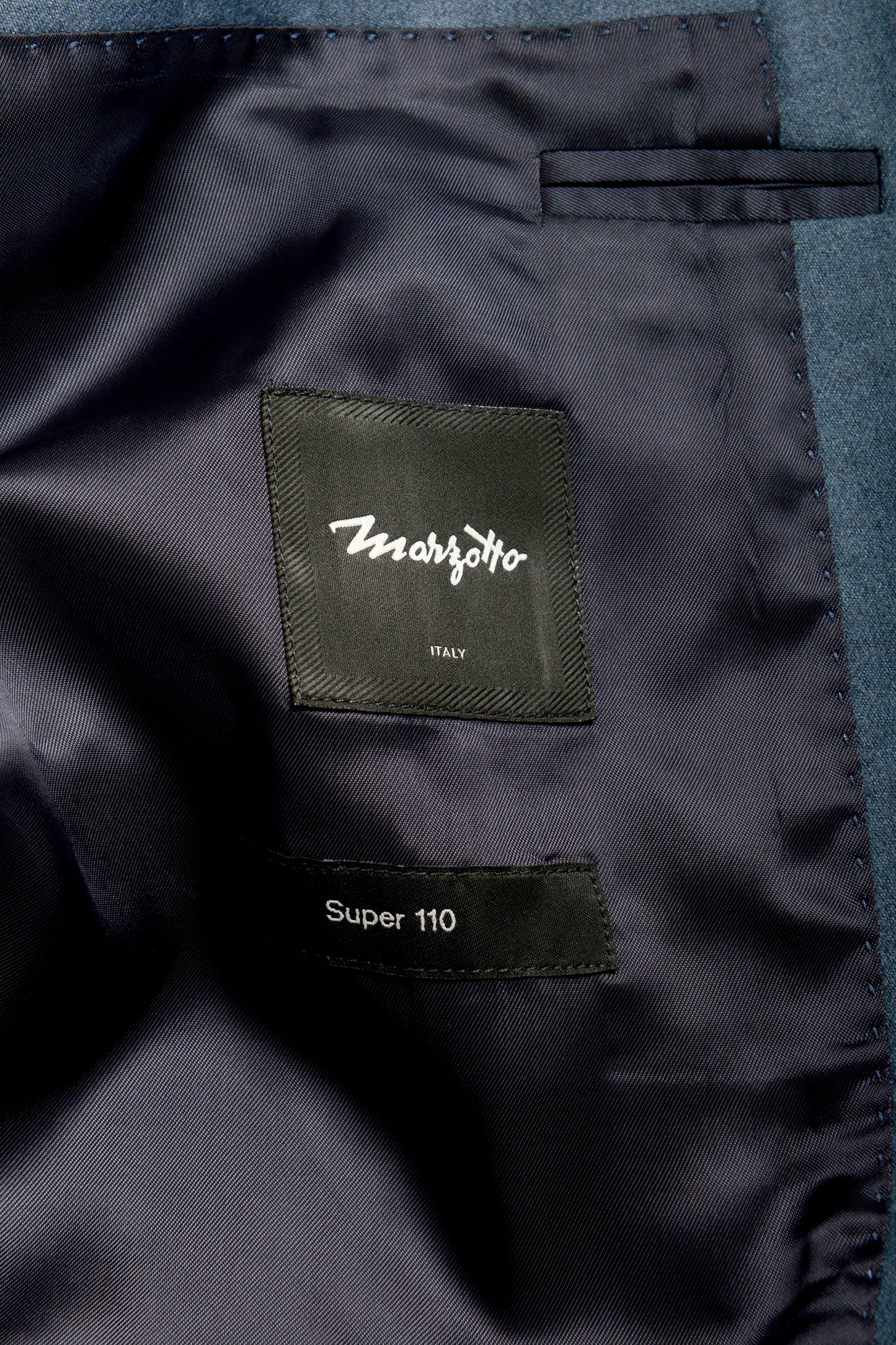 Hugo Boss Men's "Huge6/Genius5" Slim Fit 100% Wool Two Button Suit US 48L IT 58L