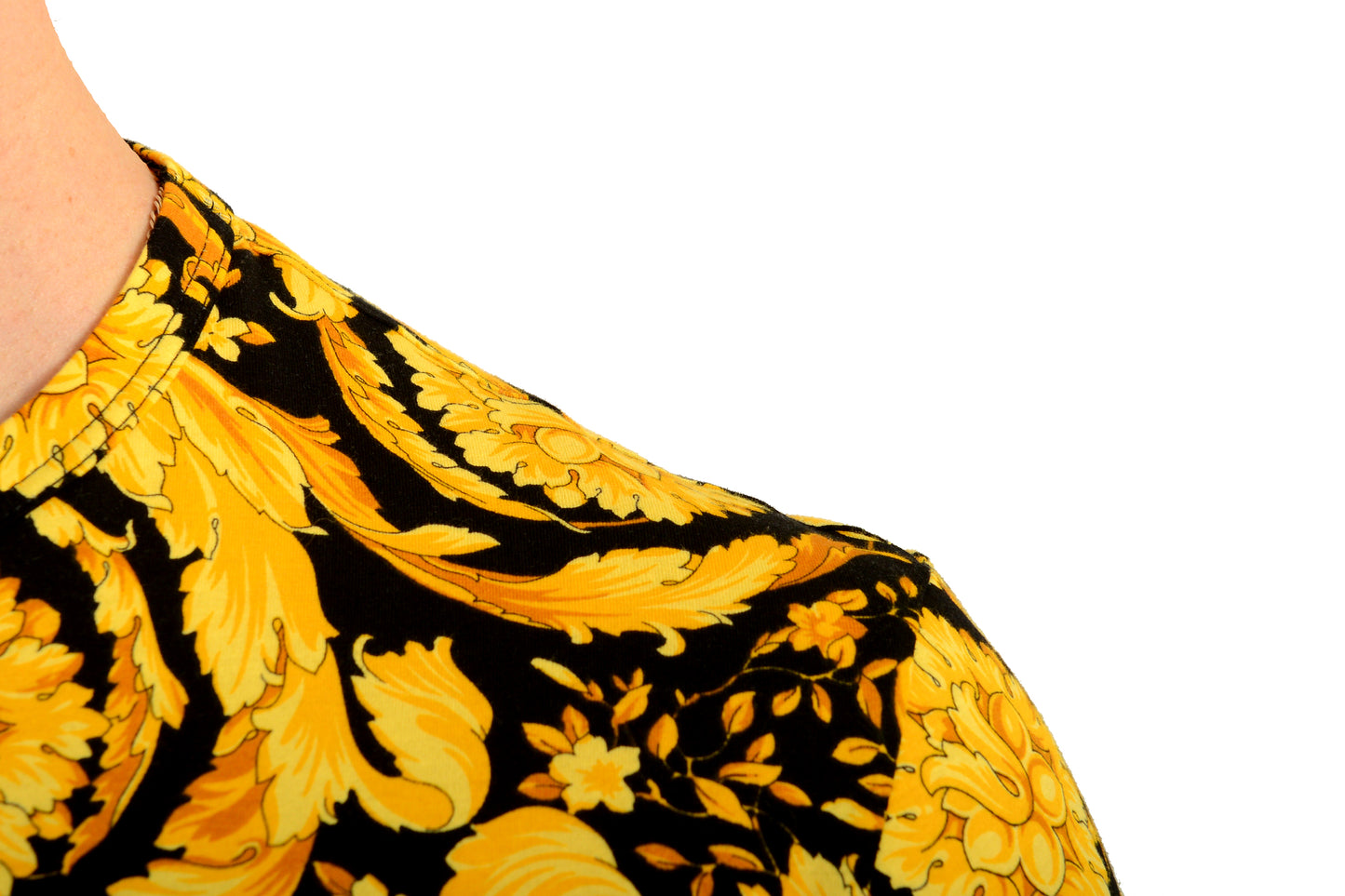 Versace Men's Gold Barocco Print Crewneck T-Shirt Versace sz 4 US S IT 48