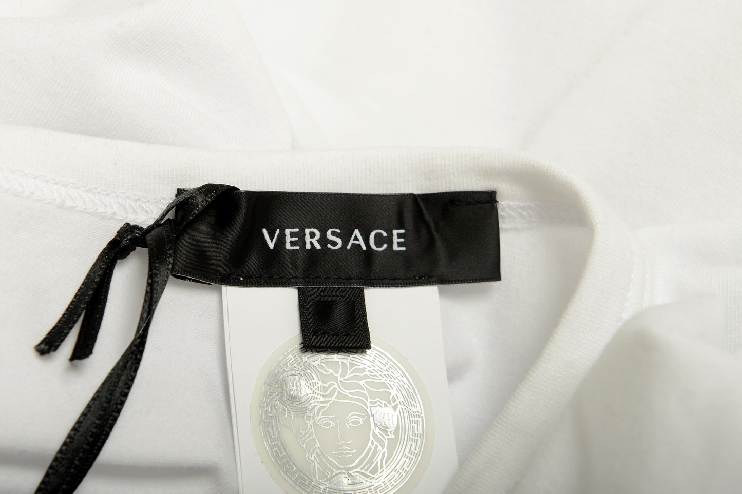 Versace Men's Gold Medusa Print White V-Neck T-Shirt Versace sz 5 US M IT 50