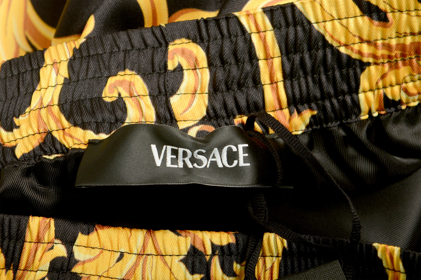 Versace Men's Barocco Print Black & Gold Casual Shorts US 36 IT 52