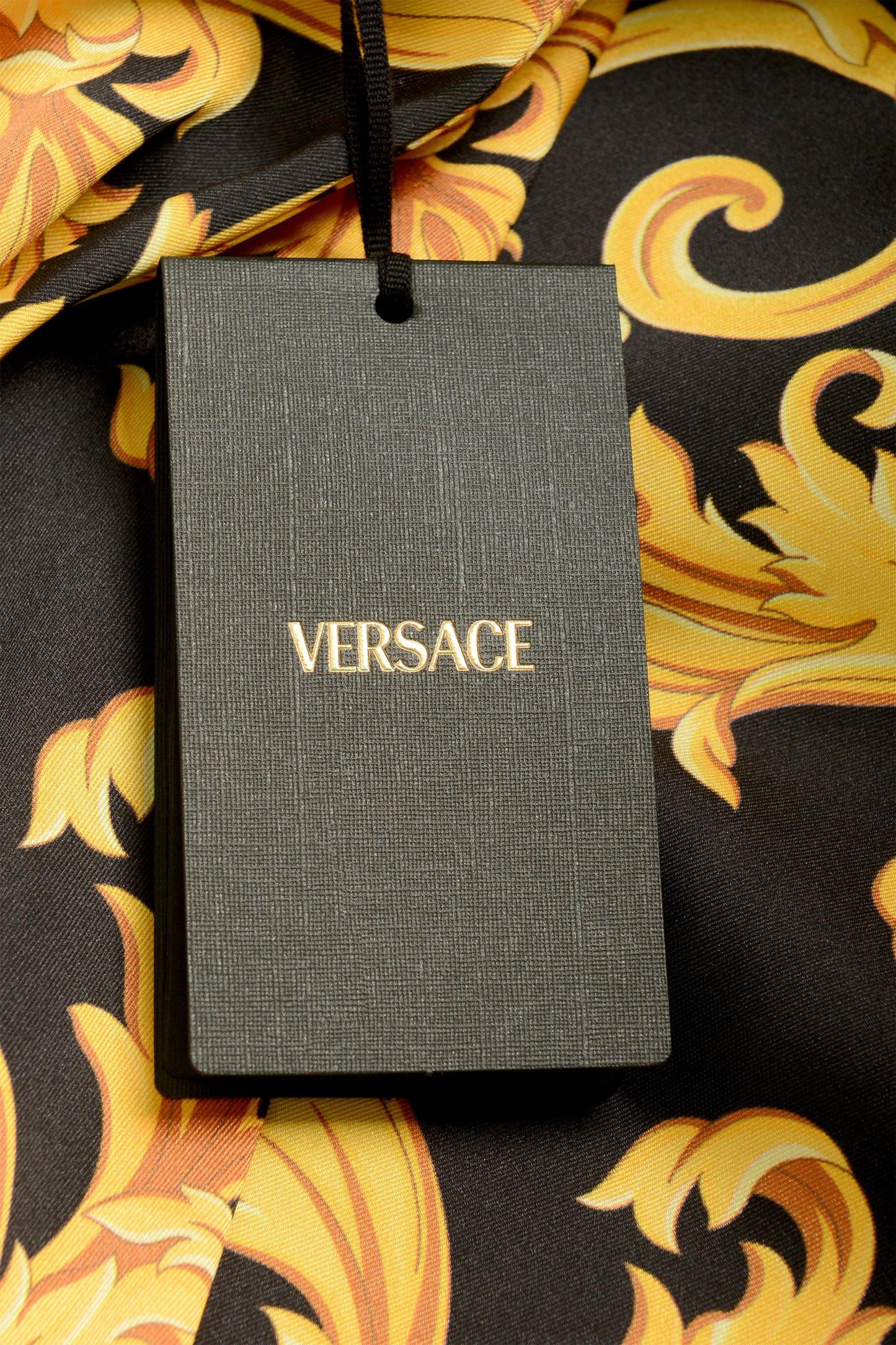 Versace Men's Barocco Print Black & Gold Casual Shorts US 36 IT 52