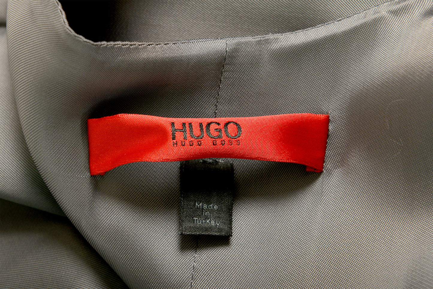 Hugo Boss Men's "Vin194" Gray 100% Wool Dress Vest US 38R IT 48R