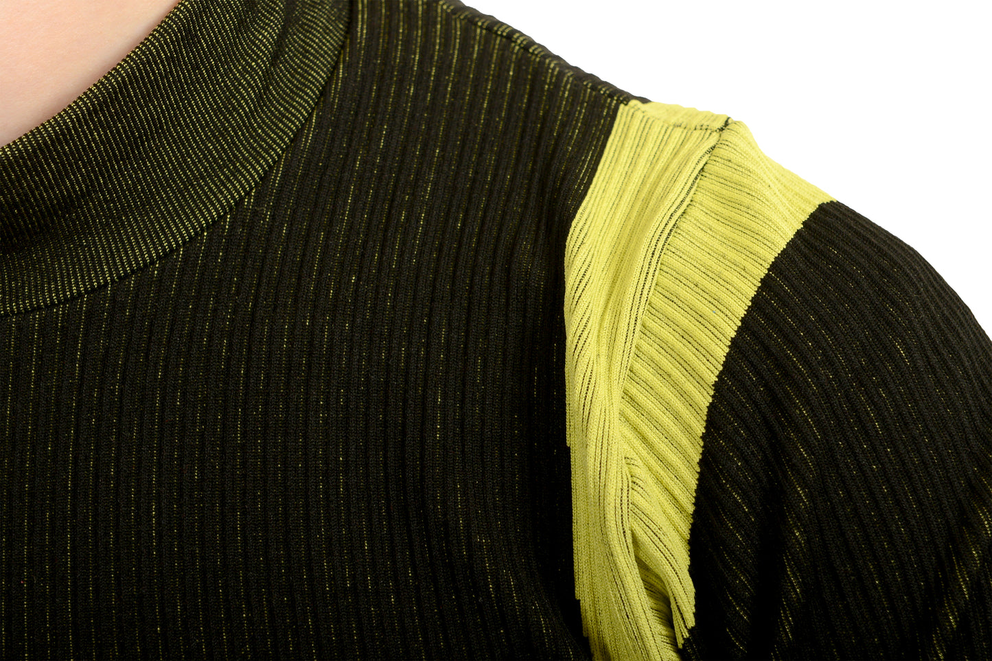 Scuderia Ferrari Women's Black/ Green Seamless Dry Yarn Sweater US XS/S IT 38/40