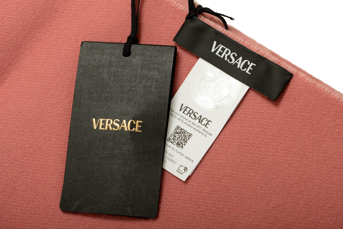 Versace Pink Rose Barocco Print Wool Cashmere Silk Blanket Throw