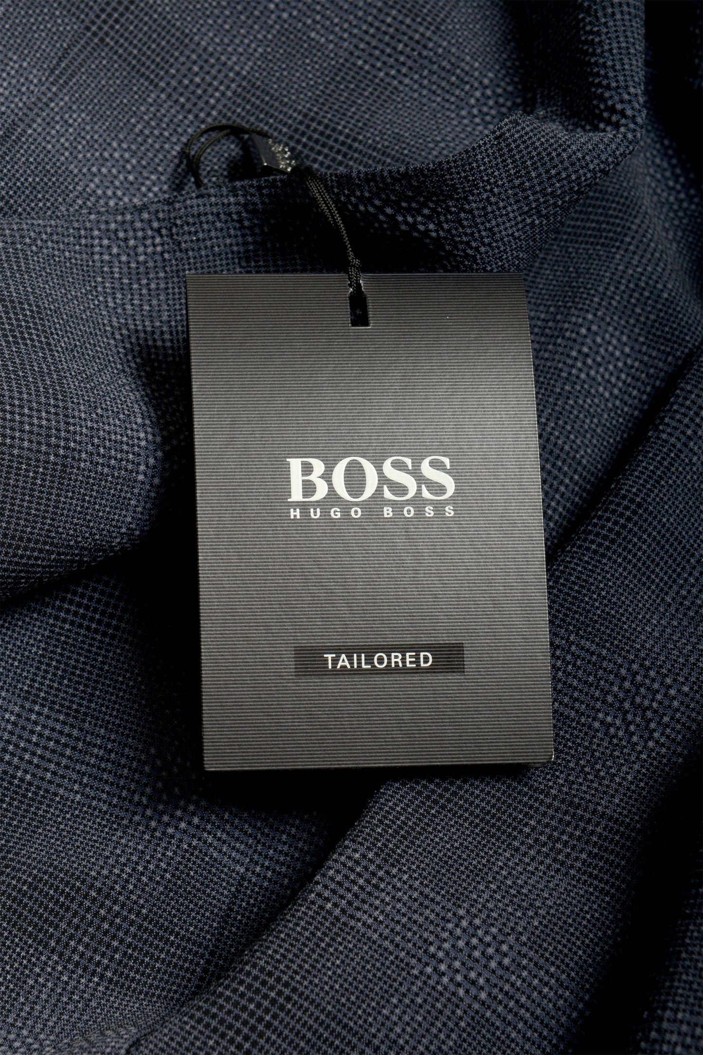 Hugo Boss Men's "T-Novem/Brite" Silk Wool Plaid Two Button Suit US 36R IT 46R