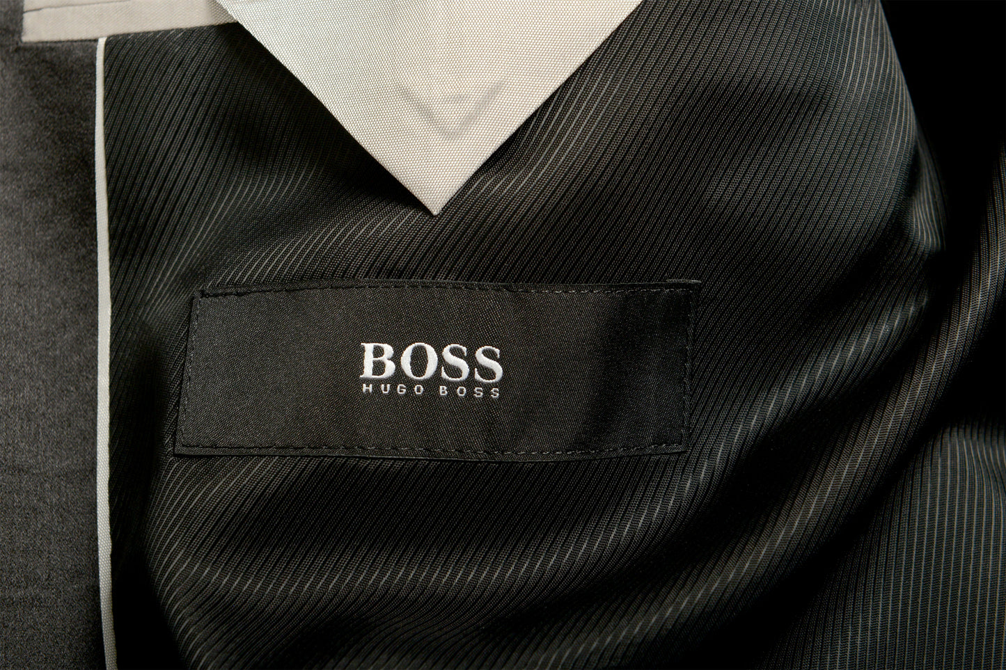 Hugo Boss Men's "The Stars75/Glamour3" Black Tuxedo 100% Wool Suit US 42L IT 52L