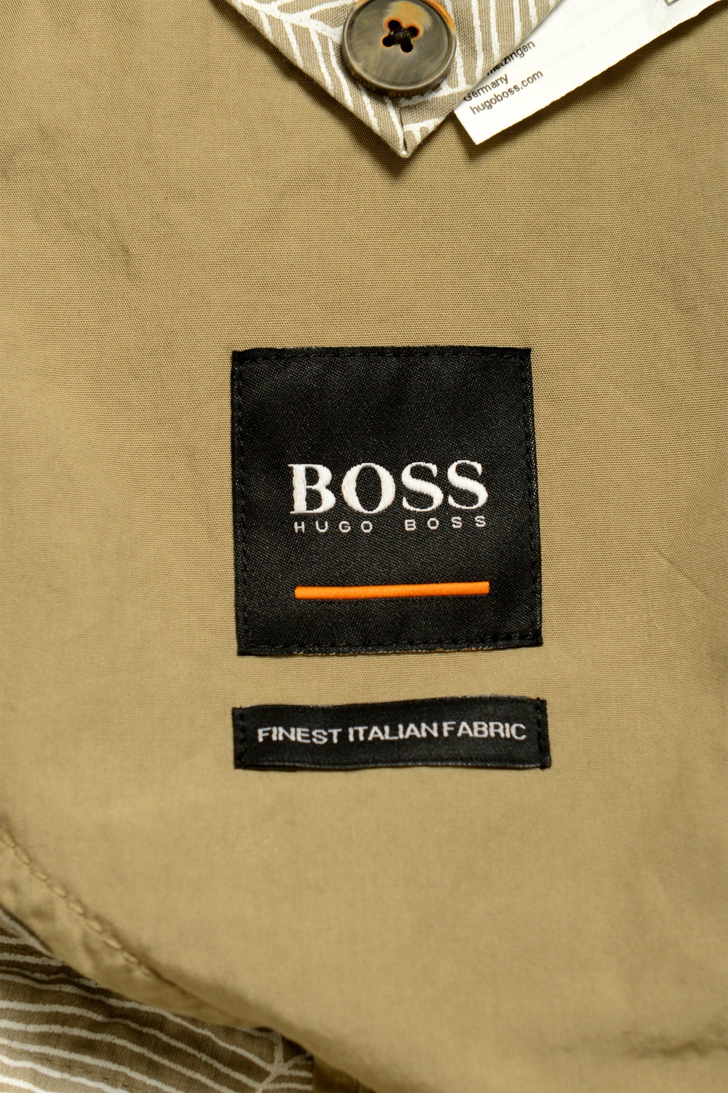 Hugo Boss Men's "Bismark-D" Beige Two Button Blazer US 38R IT 48R