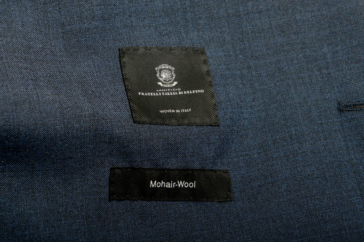 Hugo Boss Men's "T-Novem/Brite" Blue Mohair Wool Two Button Suit US 42R IT 52R