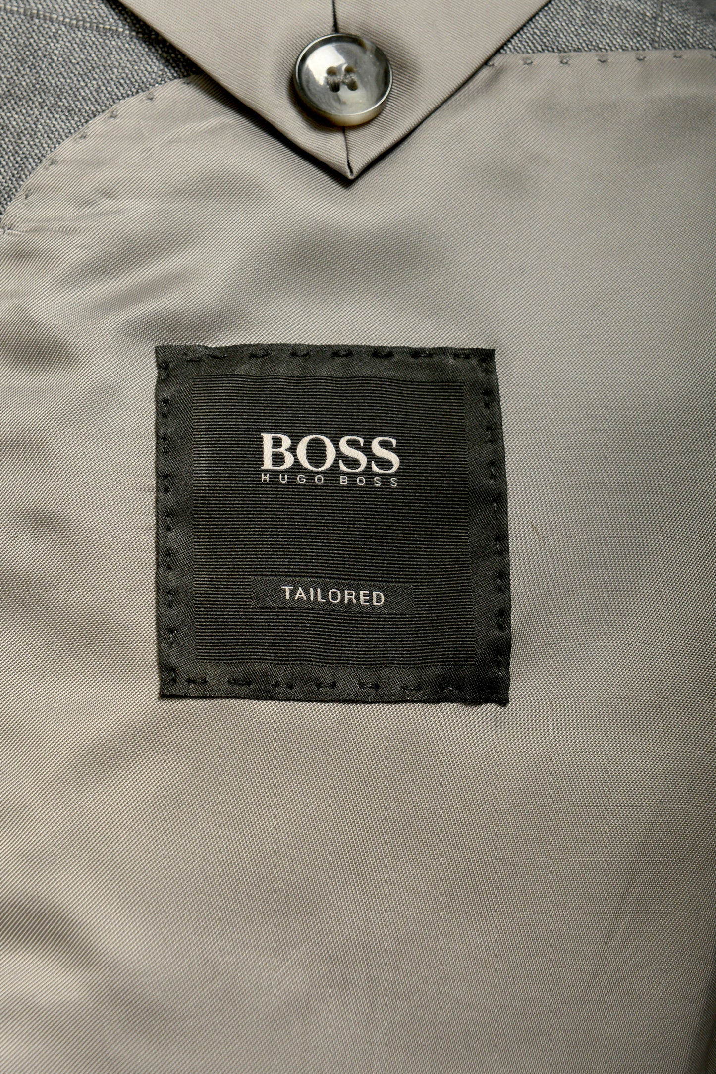 Hugo Boss Men's "T-Harvers4/Glover3" Slim Fit Silk Wool Plaid Suit US 40R IT 50R