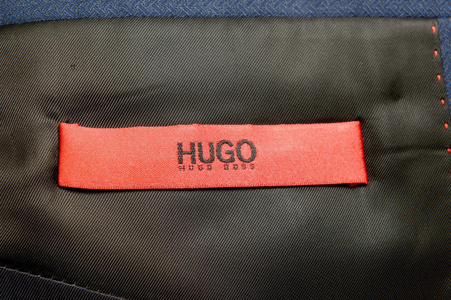 Hugo Boss Men's "C-Huge1/C-Genius" Slim Fit Wool Two Button Suit US 38S IT 48S