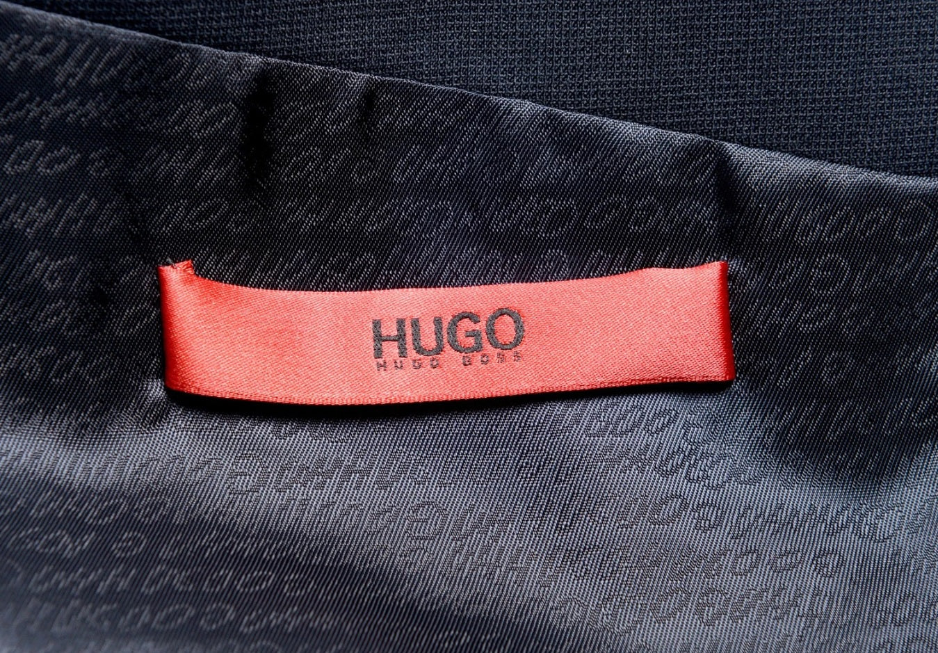 Hugo Boss Men's "Ulan/Fabo182" Oversized Wool Double Breasted Suit US 36R IT 46R