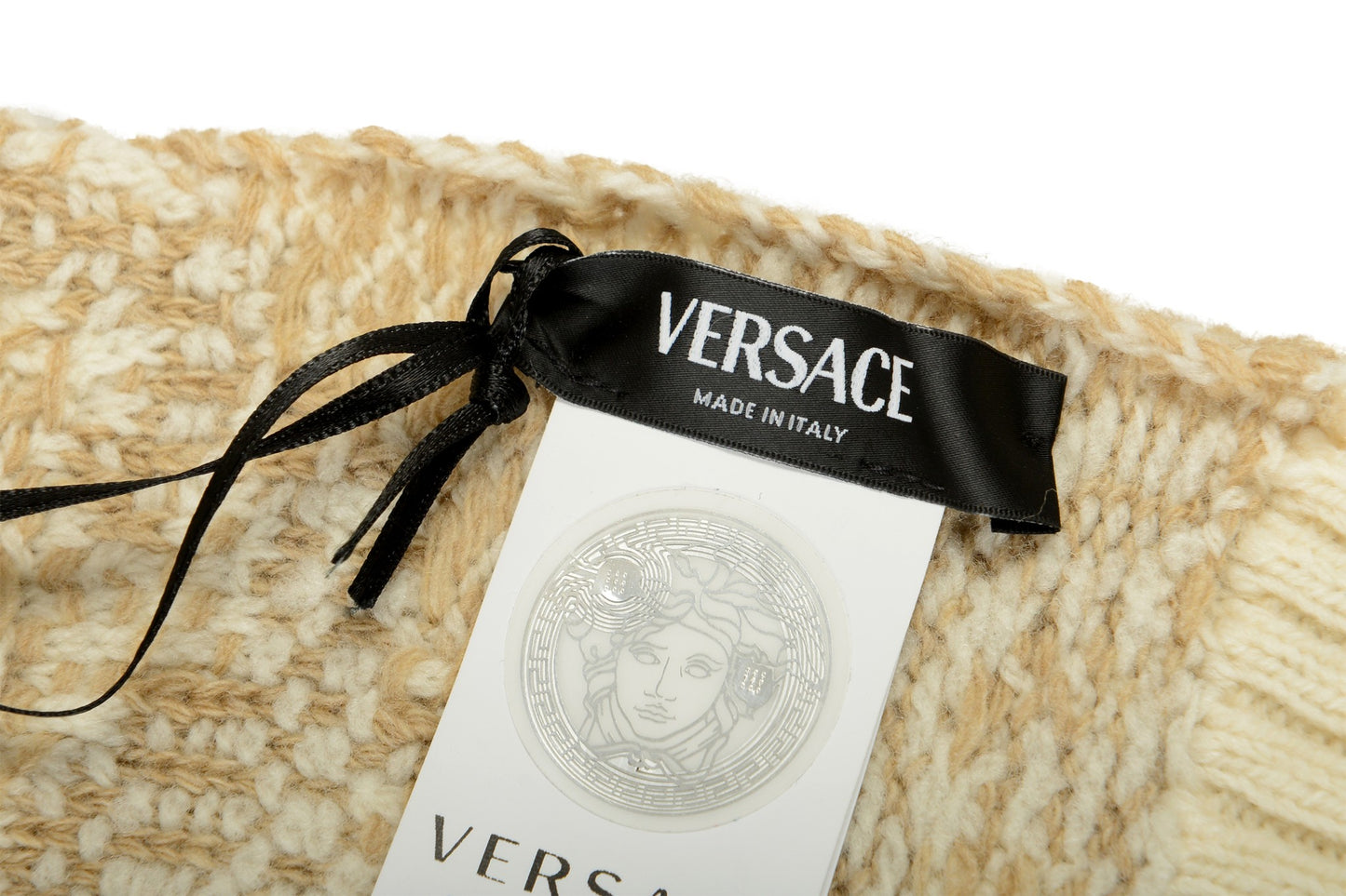 Versace Women's Beige Barocco Print Heavy Knitted 100% Wool Scarf One Size